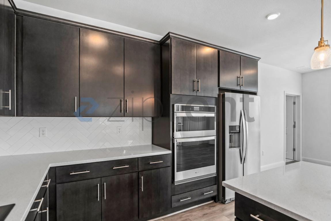 Building Photo - 3286 Deer Oak Street