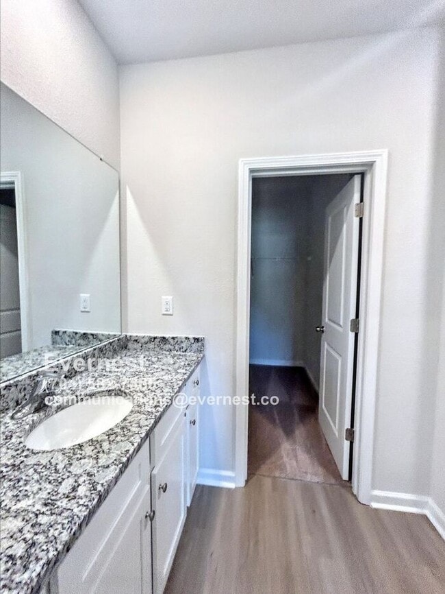 Building Photo - 209 Aniston Ln