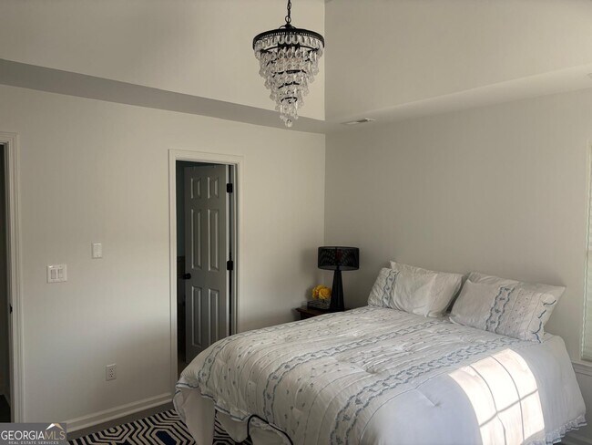 Building Photo - 300 Harcourt Pl