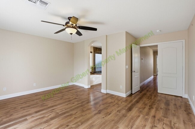 Building Photo - Charming 3-bed/2-bath Gilbert Home in Prime Location!