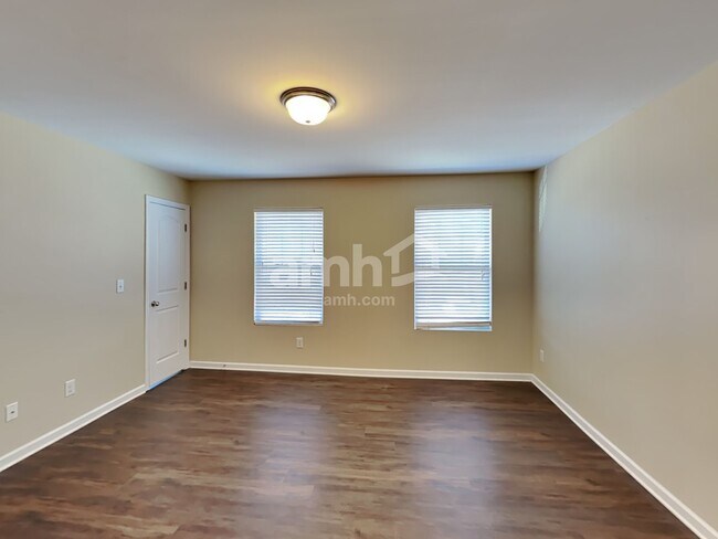 Building Photo - 1056 Joselynn Drive