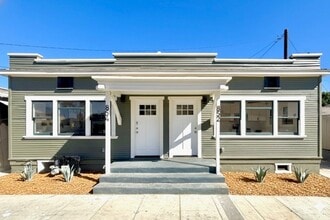 Building Photo - 854 Orange Ave