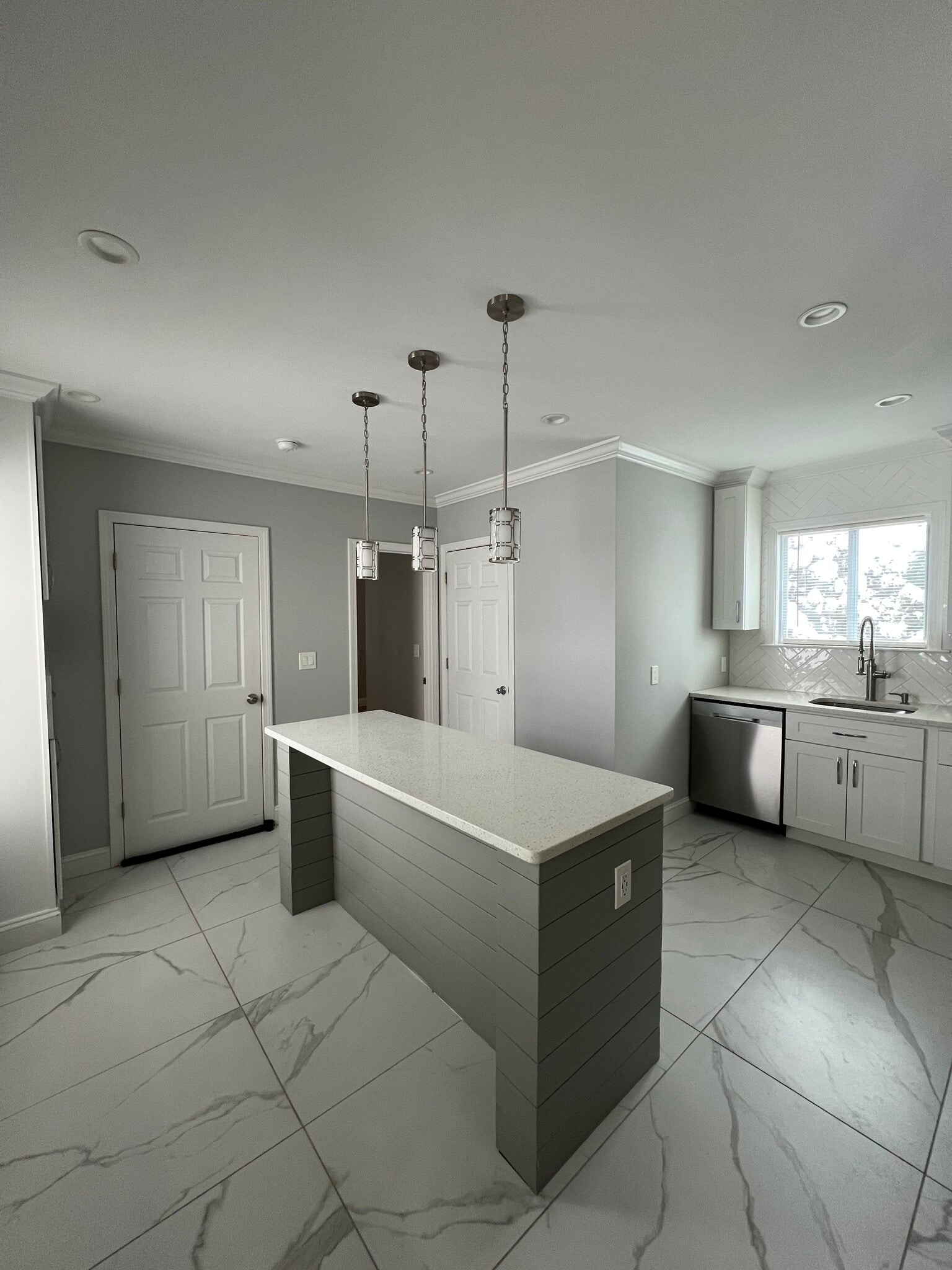 Kitchen 3 - 19 Cushing St