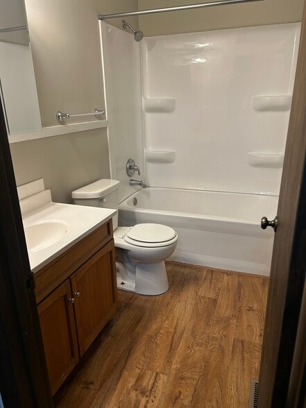 Building Photo - 3325 Kimball Rd