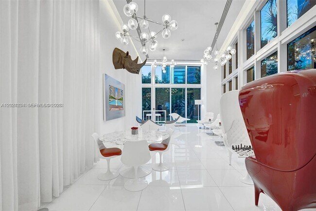 Building Photo - 475 Brickell Ave