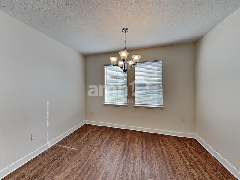 Building Photo - 4501 Reisswood Loop