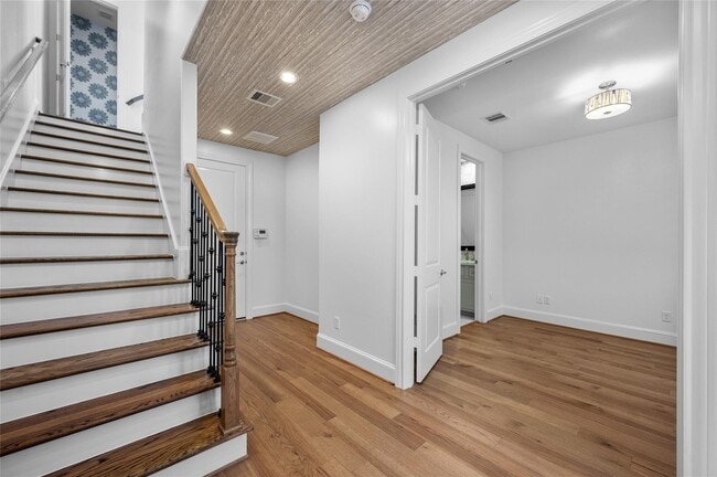 Building Photo - 4045 Leeland St