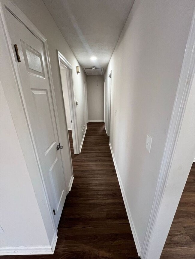 Building Photo - Available now!!! 3 bedroom 2 bath in Lilburn