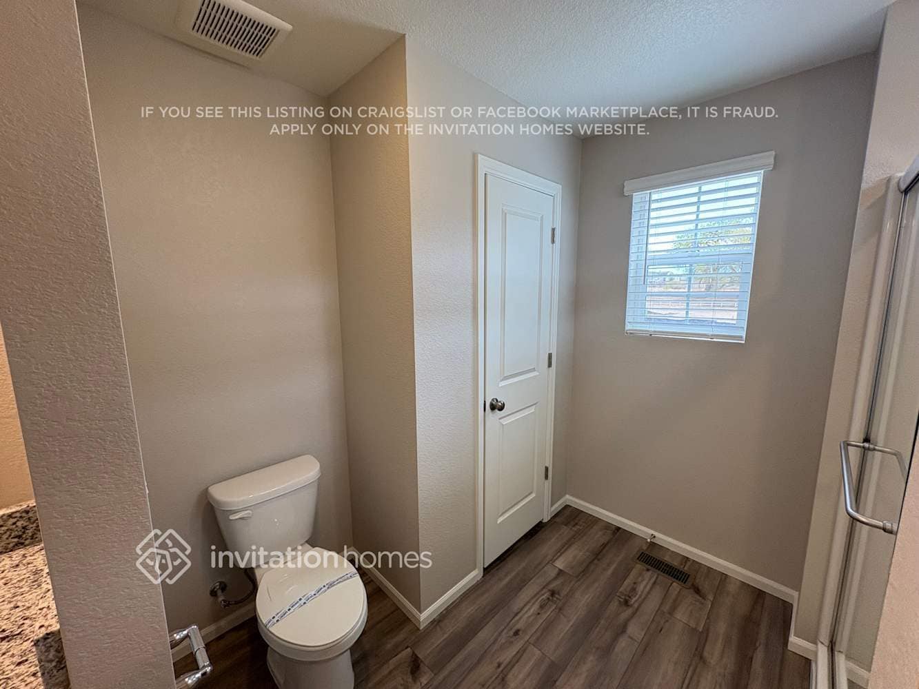 Building Photo - 3349 Streamwood Dr