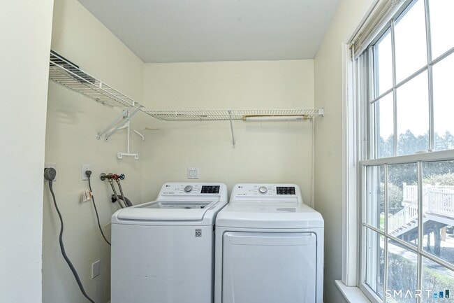 Building Photo - 5 Moody Ave