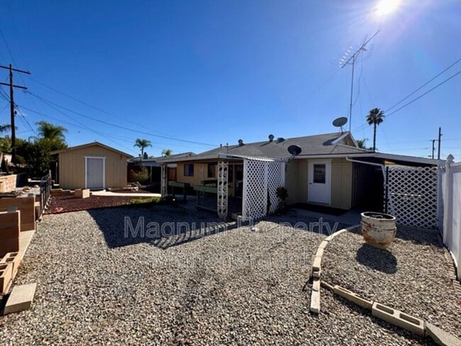 Building Photo - 29820 Thornhill Dr