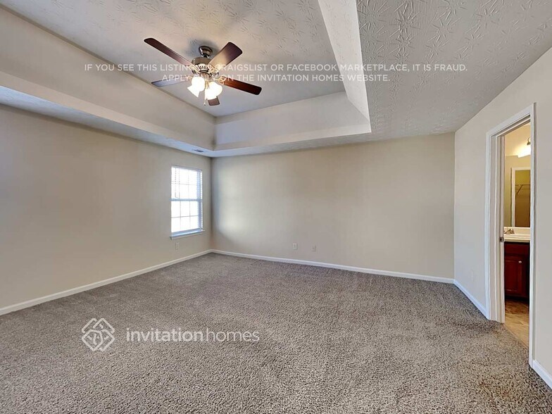 Building Photo - 4444 Grove Lake St SW