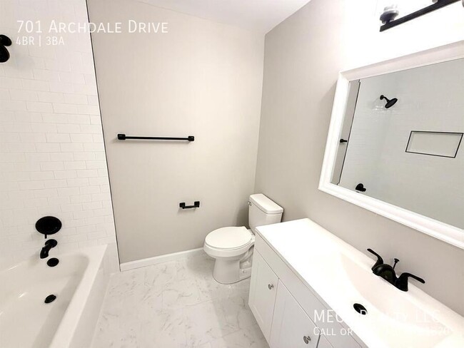 Building Photo - 701 Archdale Dr