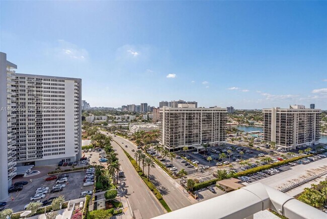 Building Photo - 1980 S Ocean Dr
