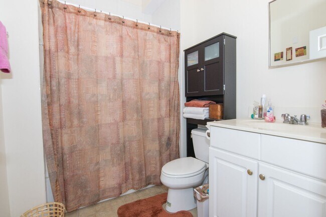 Building Photo - Allston 3 Bed – Hardwood Floors – No Fee – 6/1