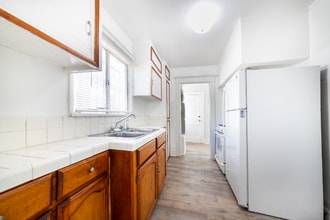 Building Photo - 6622 Bonsallo Ave