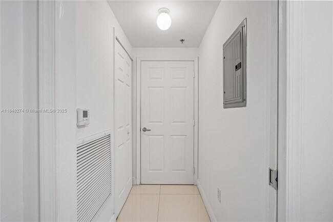Building Photo - 6362 Collins Ave