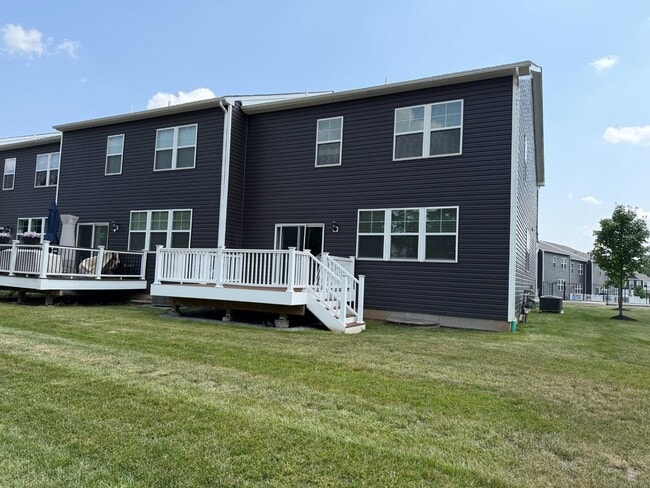 Building Photo - 8 Egret Way