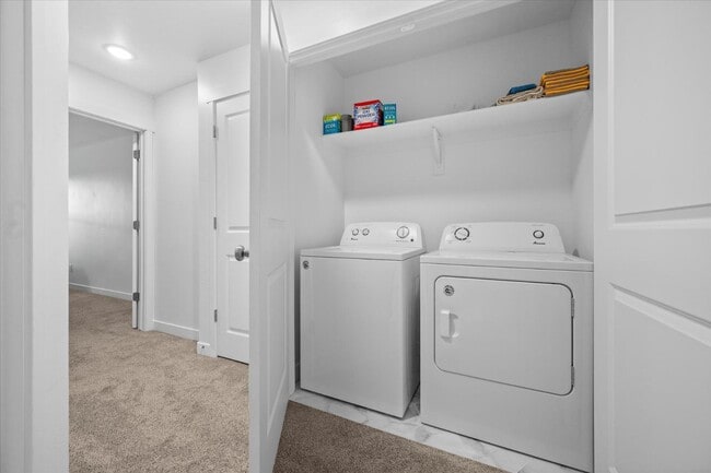 Building Photo - 645 S Plum Creek Ln E