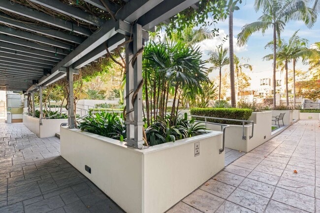 Building Photo - San Diego- Downtown- La Vita – Little Italy Condo- Split Level Style Move-In Special