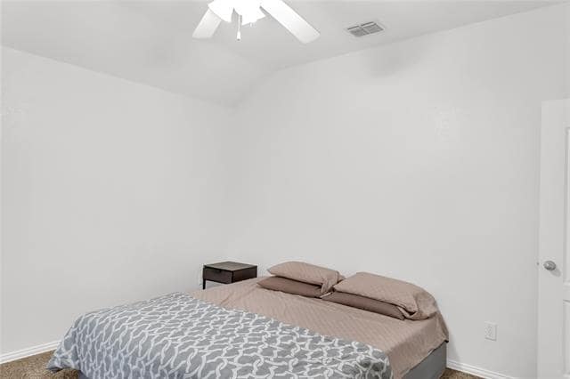Building Photo - 2708 Sunlight Dr