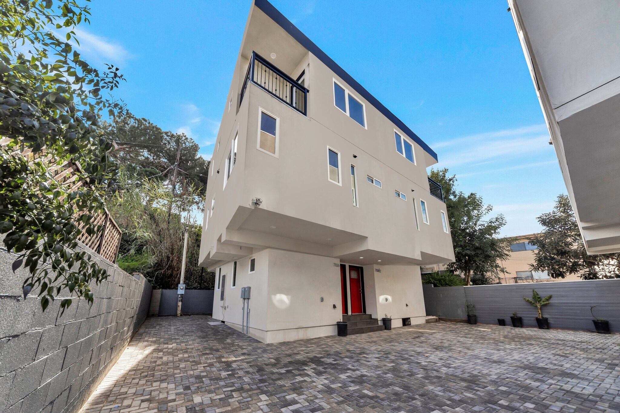 Building Photo - 7108 Ramsgate Ave