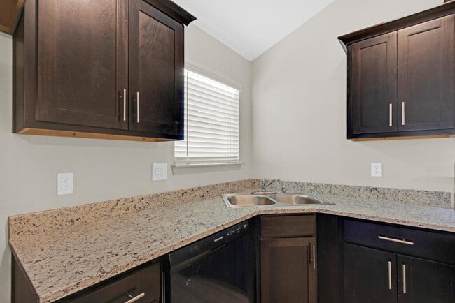 Building Photo - 11069 Gem Valley Rd