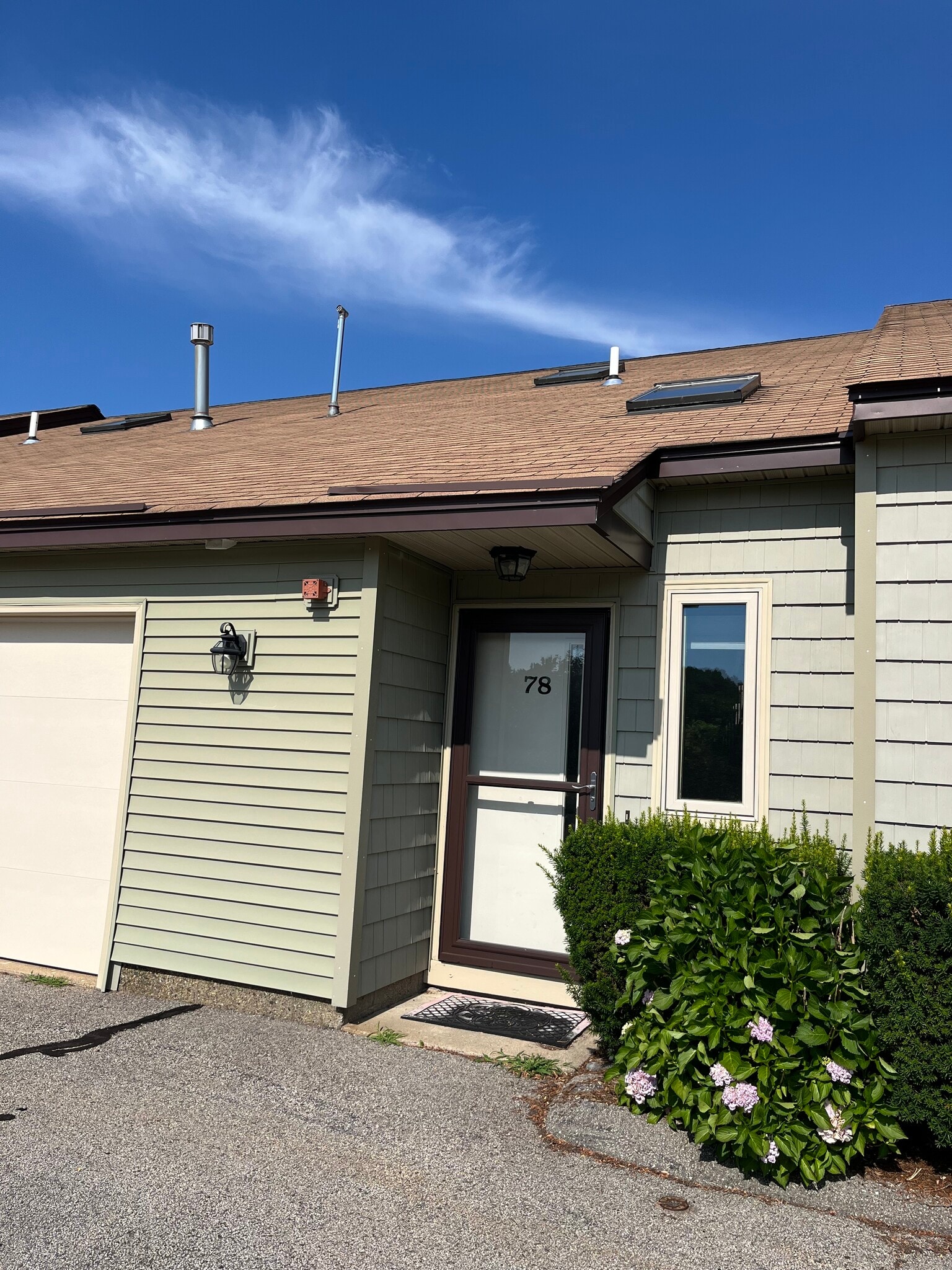 Building Photo - 78 Tideview Dr