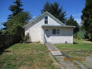 Building Photo - 927 W Schley St