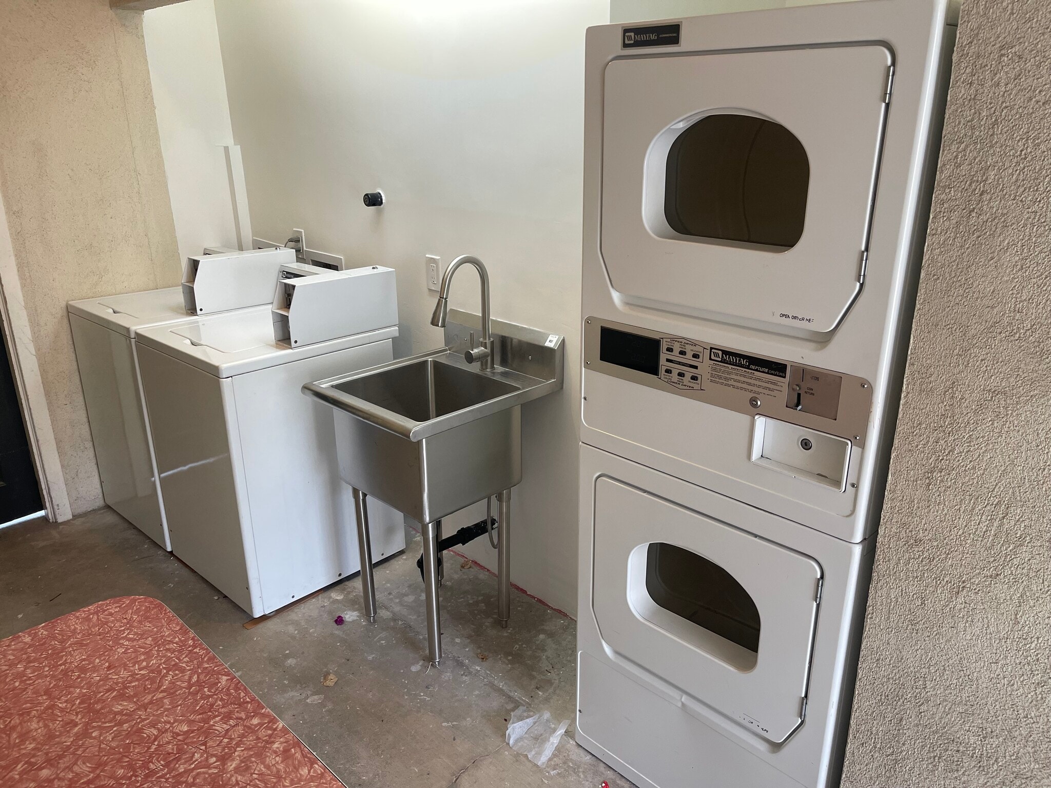 Common Laundry - 1524 Garden St