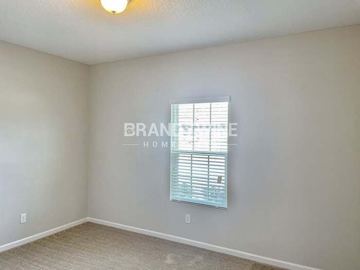 Building Photo - 95109 Gladiolus Pl