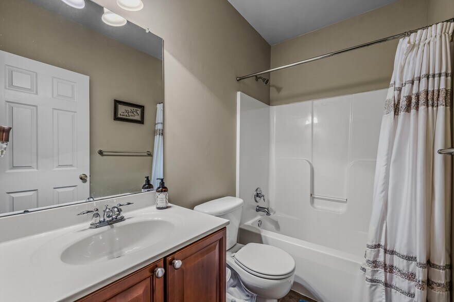 Building Photo - 288 Cirrus Way