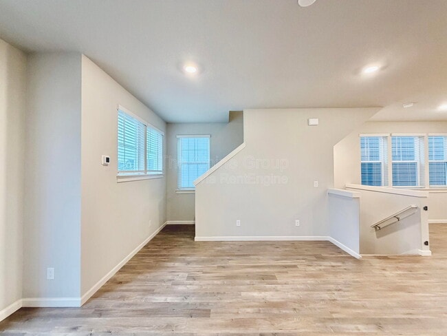 Building Photo - 8153 SE Crabapple St