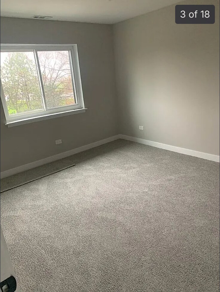 Building Photo - 1002 Castilian Ct