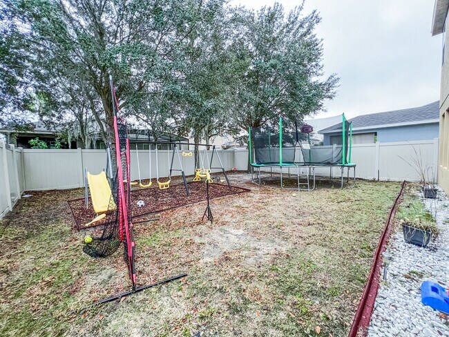 Building Photo - Exquisite Retreat: Luxury Living in Waterside Pointe