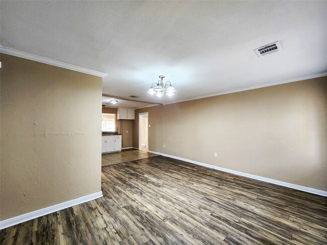 Building Photo - 1013 14th Ave N