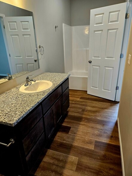 Building Photo - 928 Dishman Cir