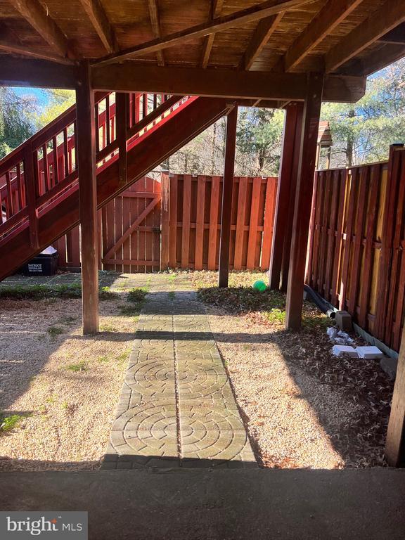 Building Photo - 6062 Joust Ln