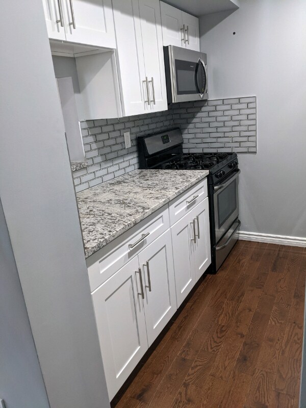 Building Photo - 613 Kosciuszko St