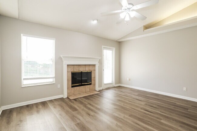 Building Photo - 3029 Hickory Glen Dr