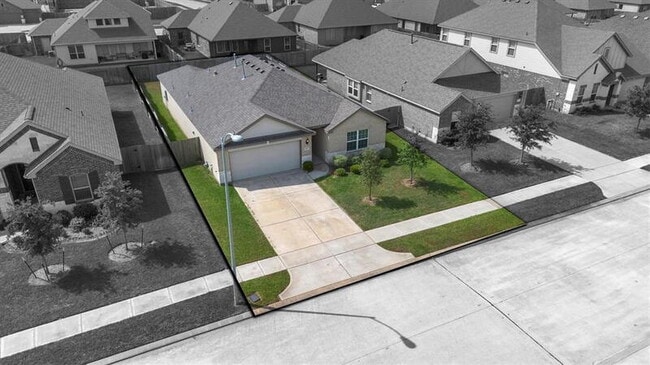 Building Photo - 31415 Stone Ridge Forest Dr