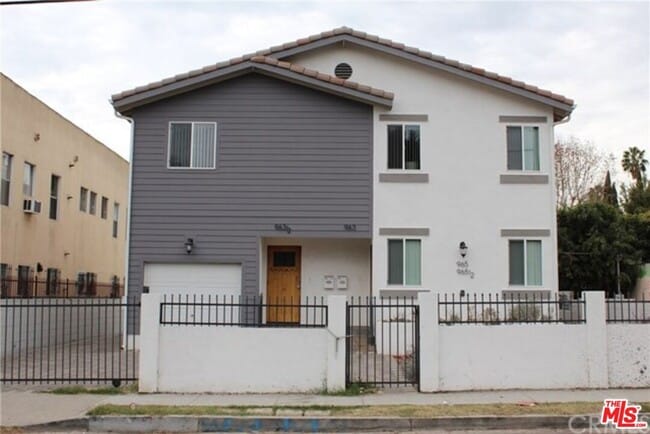 Building Photo - 965 N Wilton Pl