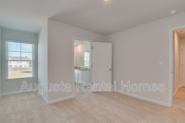 Building Photo - 5419 Thrasher Ln