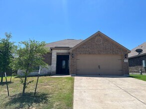 Building Photo - Nice 3/2 in Manor