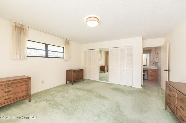 Building Photo - 5855 Whispering Ln