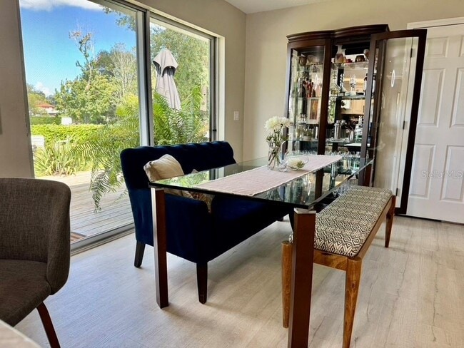 Building Photo - 1815 Barker Dr