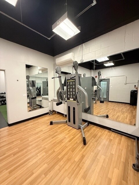 Building Photo - 3550 N Lake Shore Dr