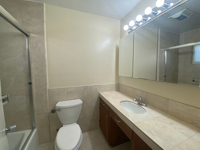 Building Photo - Updated 3-bedroom, 2-bath home in PG!