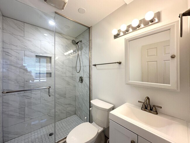 Building Photo - 64281 Spyglass Ave