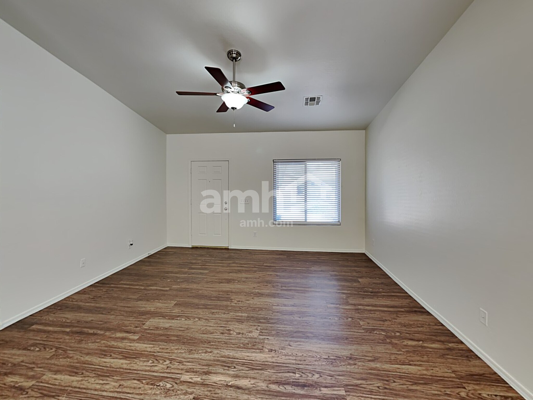 Building Photo - 69 E Coral Bean Dr